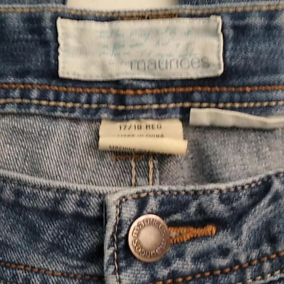 MAURICES, MOLLI FLARE, MEDIUM BLUE DISTRESSED DENIM, MIDRISE JEANS - Picture 5 of 8